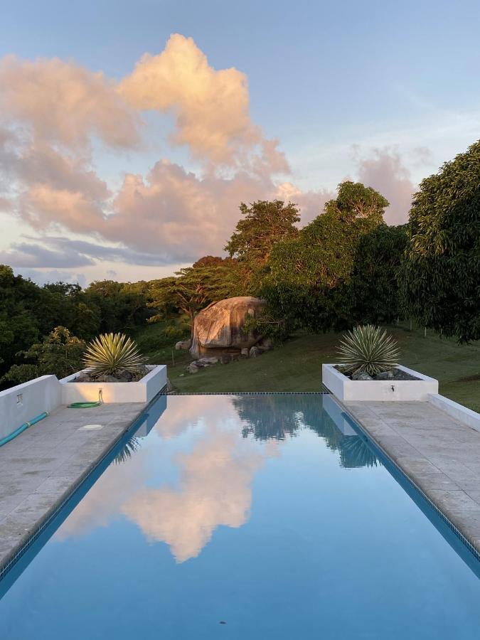 Hotel Lejos Eco Retreat Vieques Esterno foto