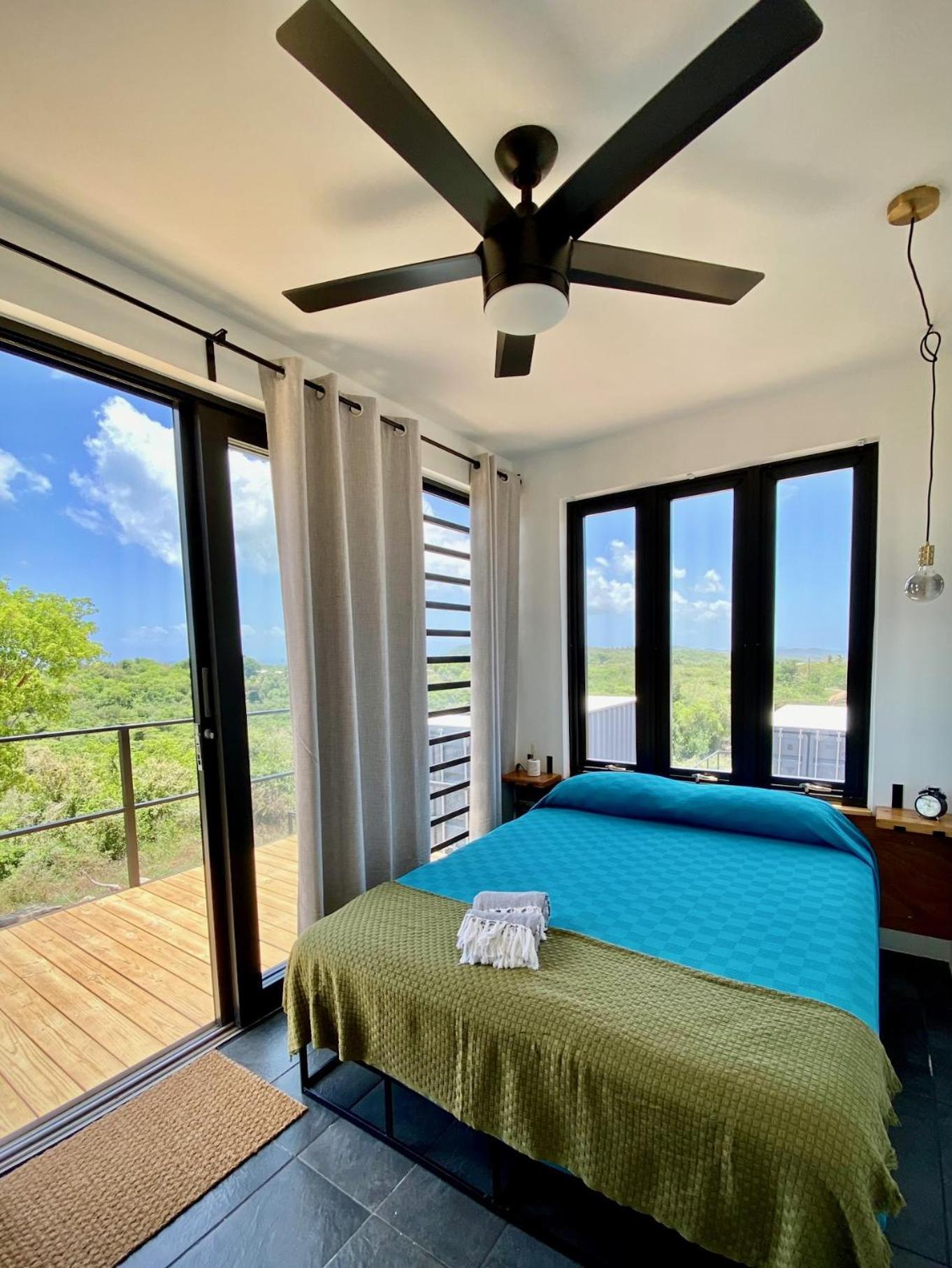 Hotel Lejos Eco Retreat Vieques Esterno foto
